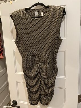 NEW NEVER WORN Sleeveless Midi Dress in Black and Cream Geometric Print